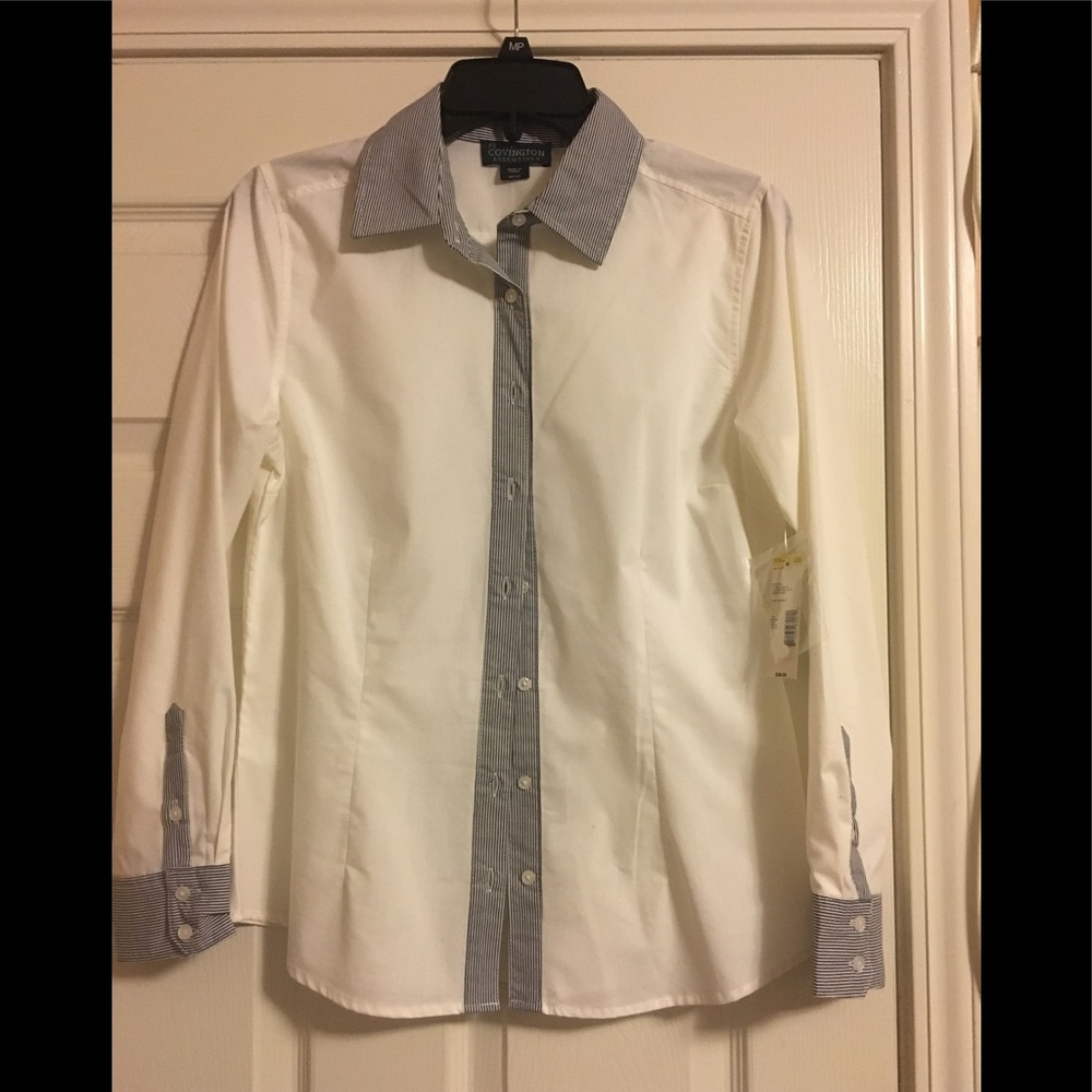 Petite Ls Essen white and blue shirt